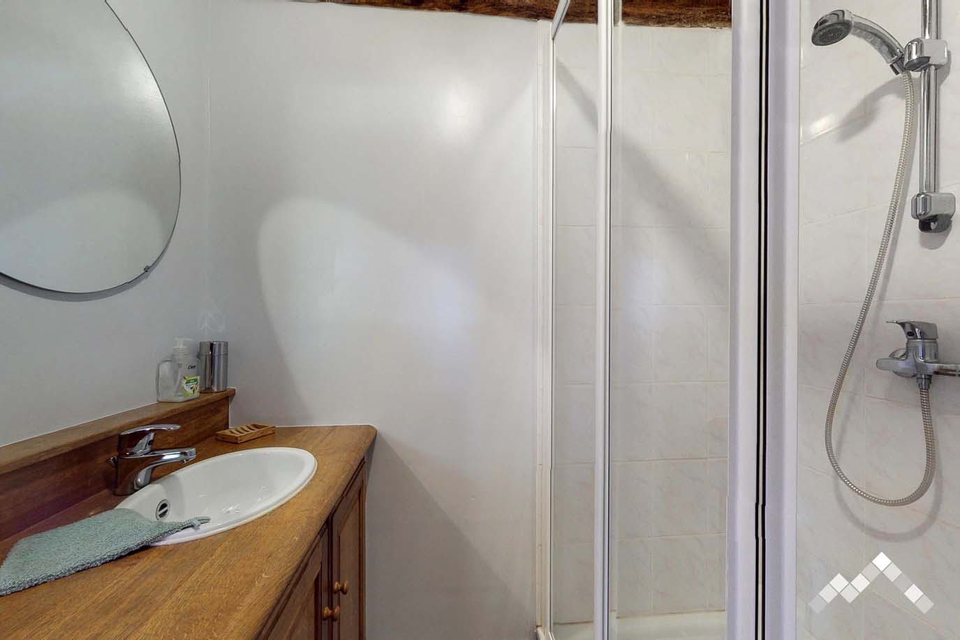 JADIS COTTAGE-32